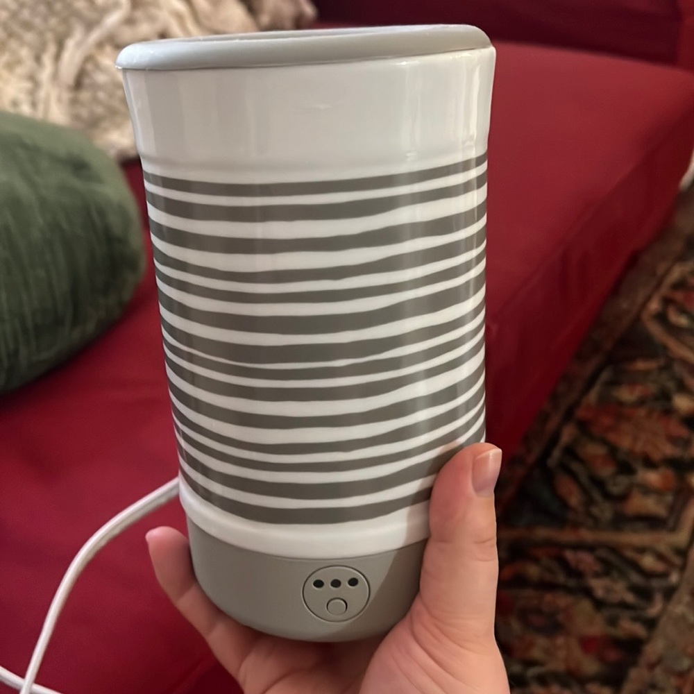 Happy wax melter